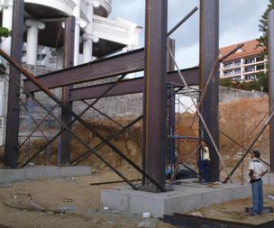 Construction start of the 23 meter tall steel structure