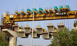 Bridge built using multiple box girders