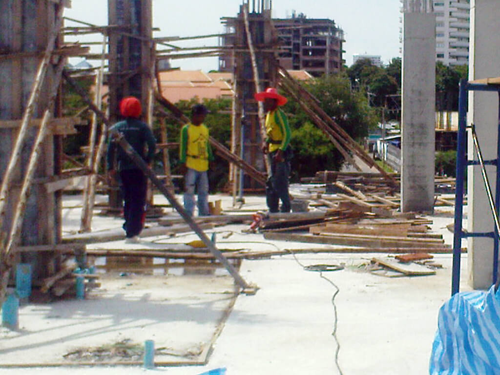 Wandeegroup Workers Constructing Marraka Condominium